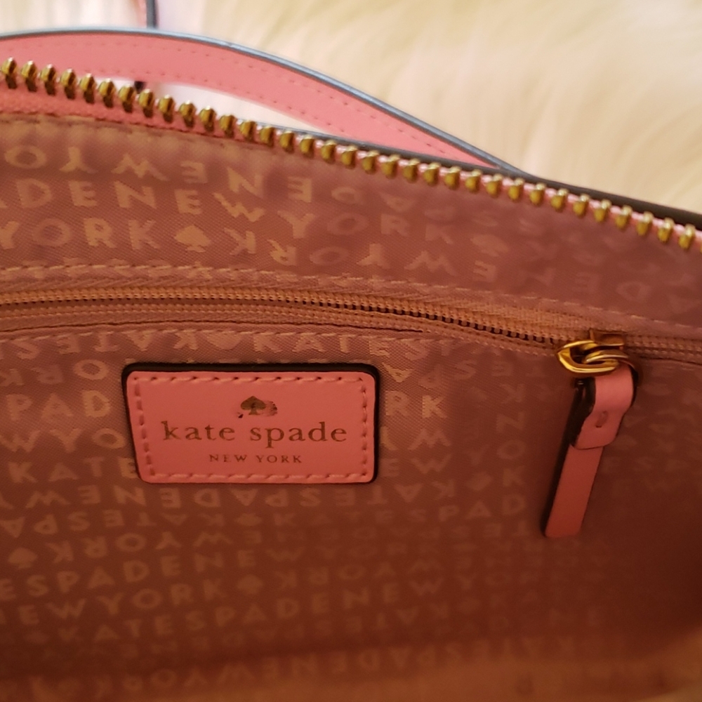 Kate Spade Crossbody - Picture 5 of 8